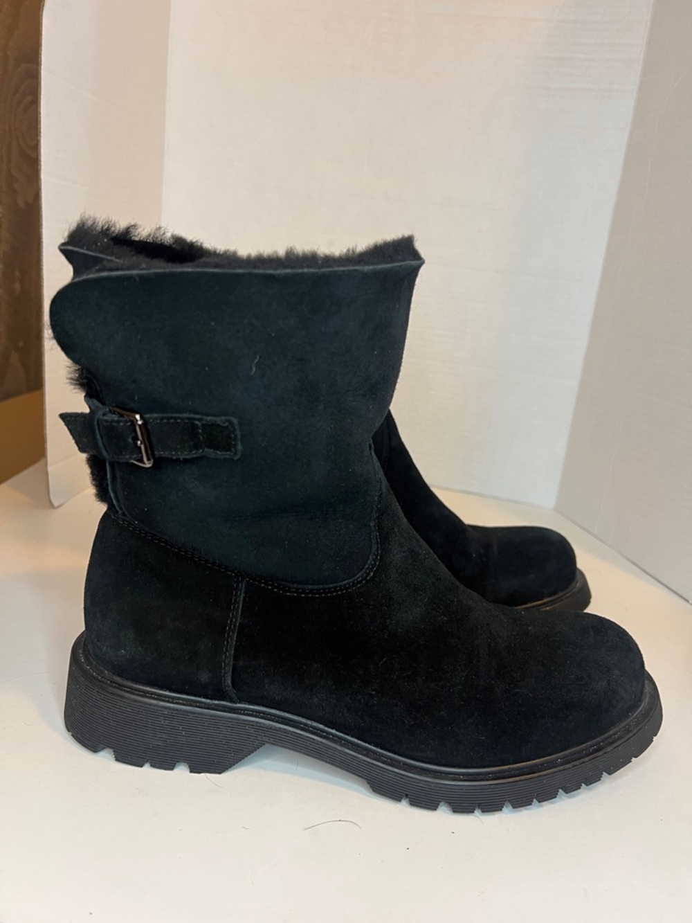 La CANADIENNE Black Hadley Suede Fur-Trim Lace-Up Ankle Boots